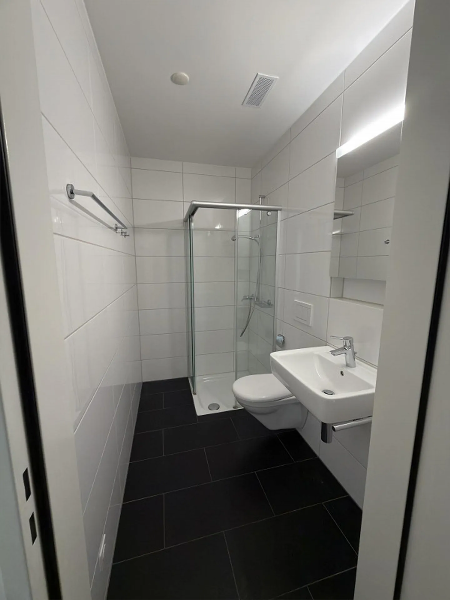 Attractive 4.5-Room Maisonette Apartment - Photo 2 of 13