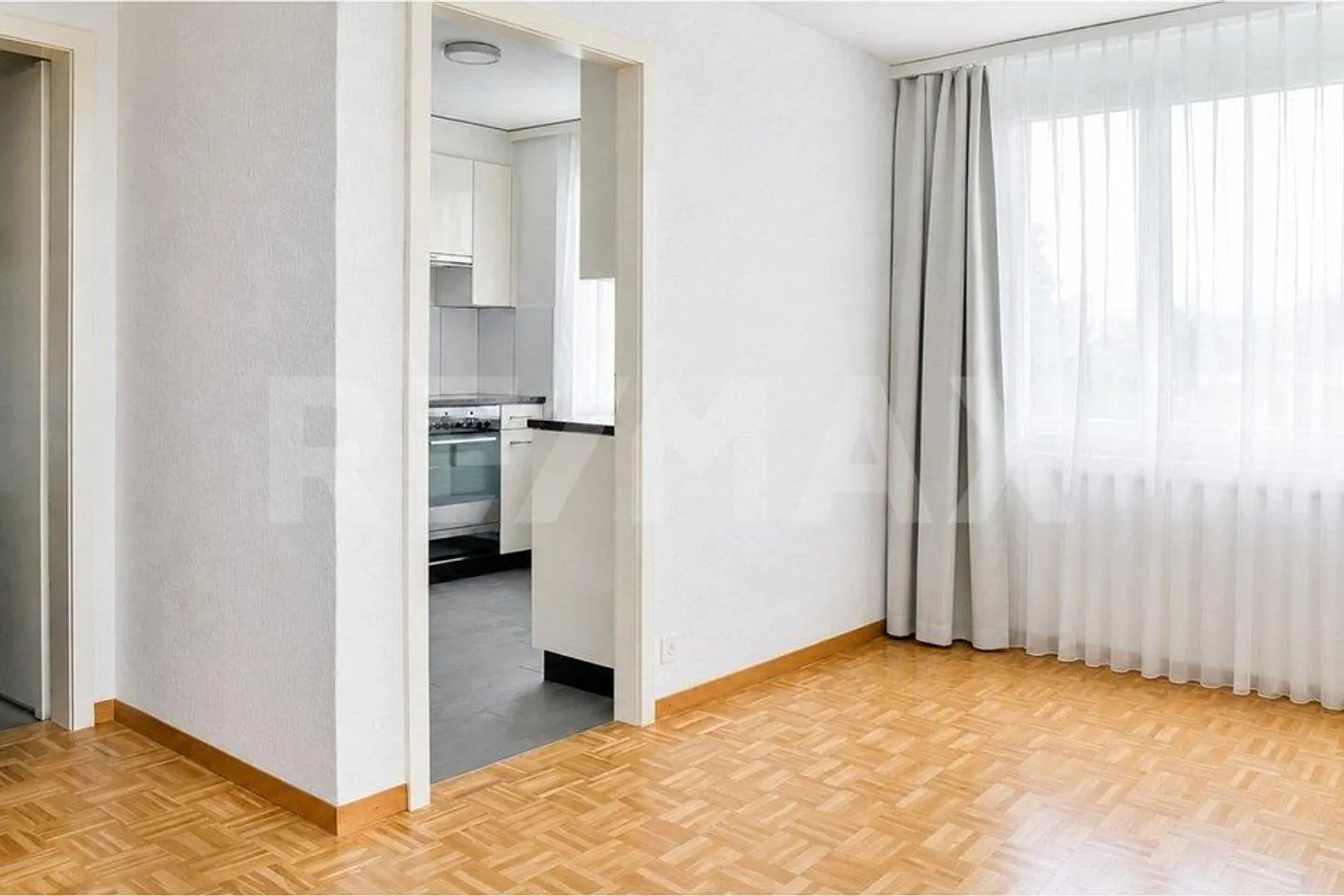Helle 3.5-Zi.-Eigentumswohnung mit Balkon an ruhiger Wohnlage - Foto 4 di 10