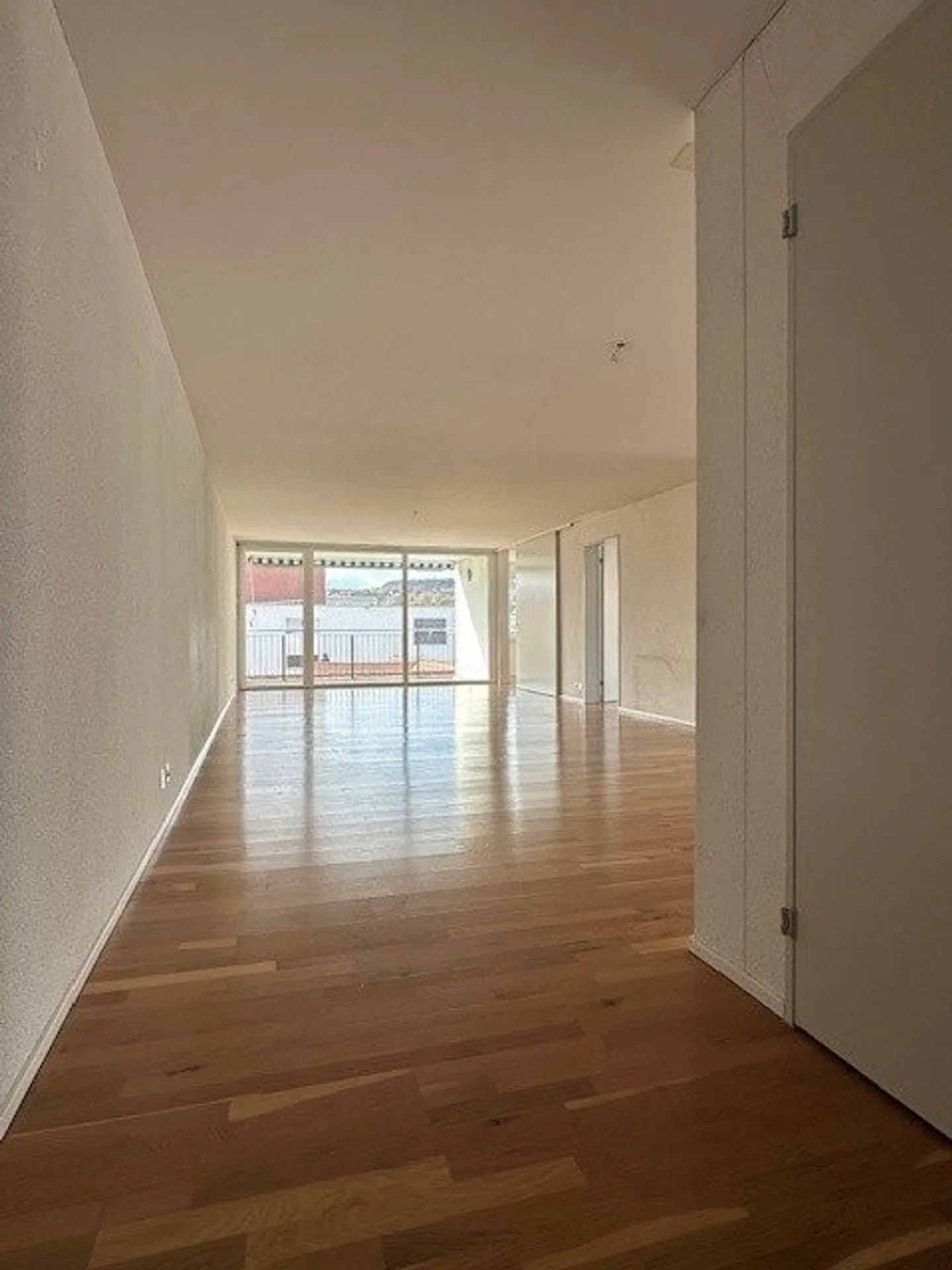 La tua nuova casa nell'area Zwicky - moderna e spaziosa - Foto 6 di 9