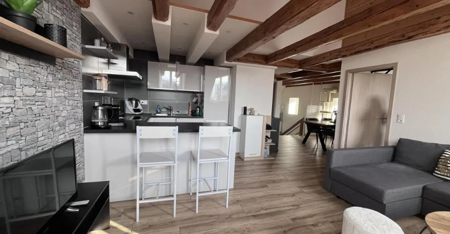 Wunderschöne 3,5-Zimmer-Wohnung in der Nähe des Stadtzentrums - Foto 5 von 12
