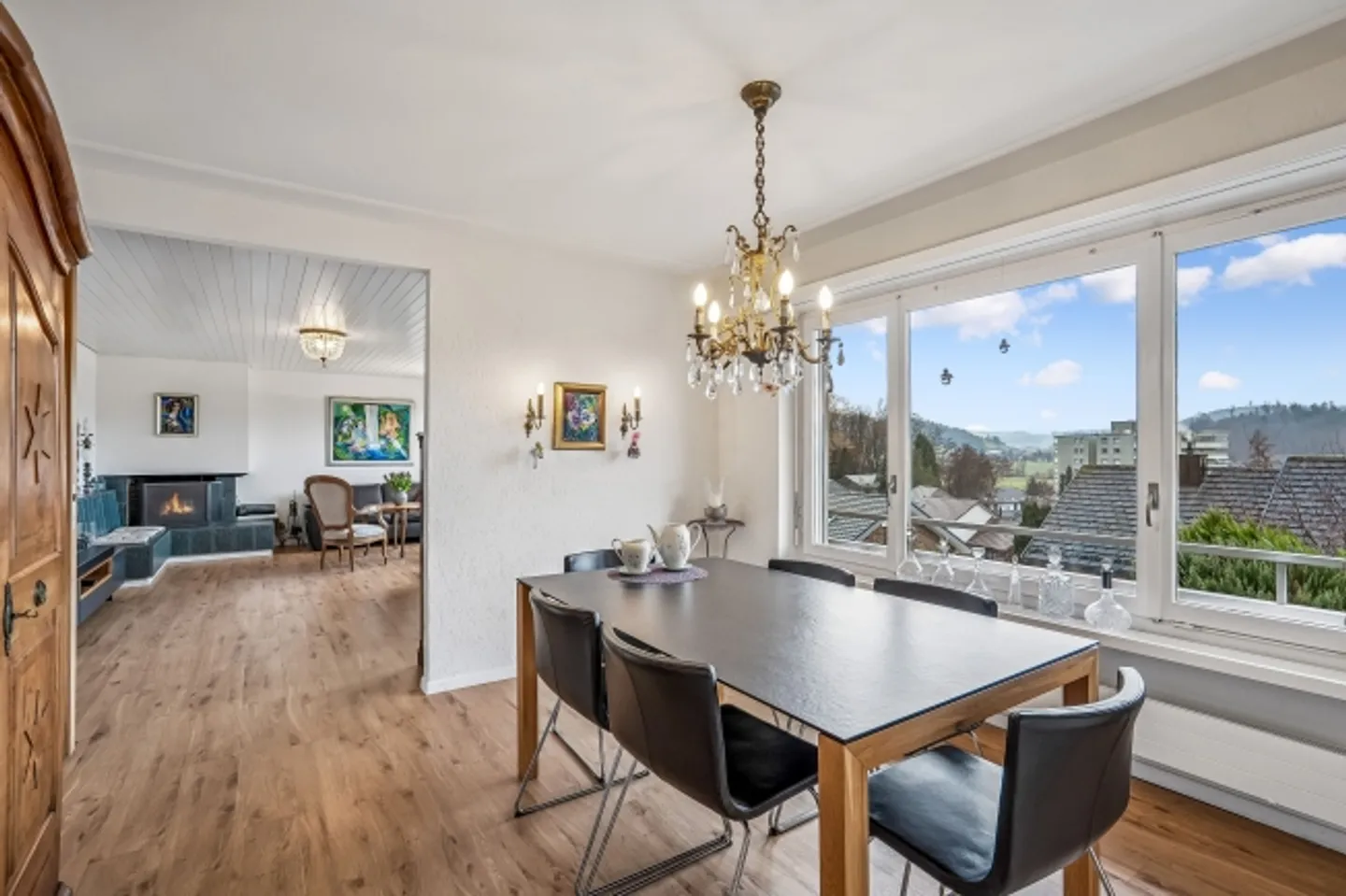 8-Room House with Conservatory and Panoramic View of Gränichen & the Mountains - Photo 4 of 13