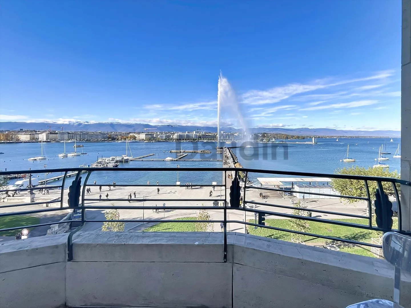 4.5 Room Apartment - Photo 1 of 8