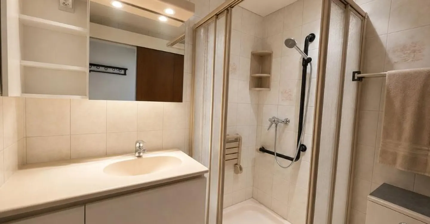 Geräumige 4,5-Zimmer-Wohnung mit 1 Garagenbox - Foto 7 von 9