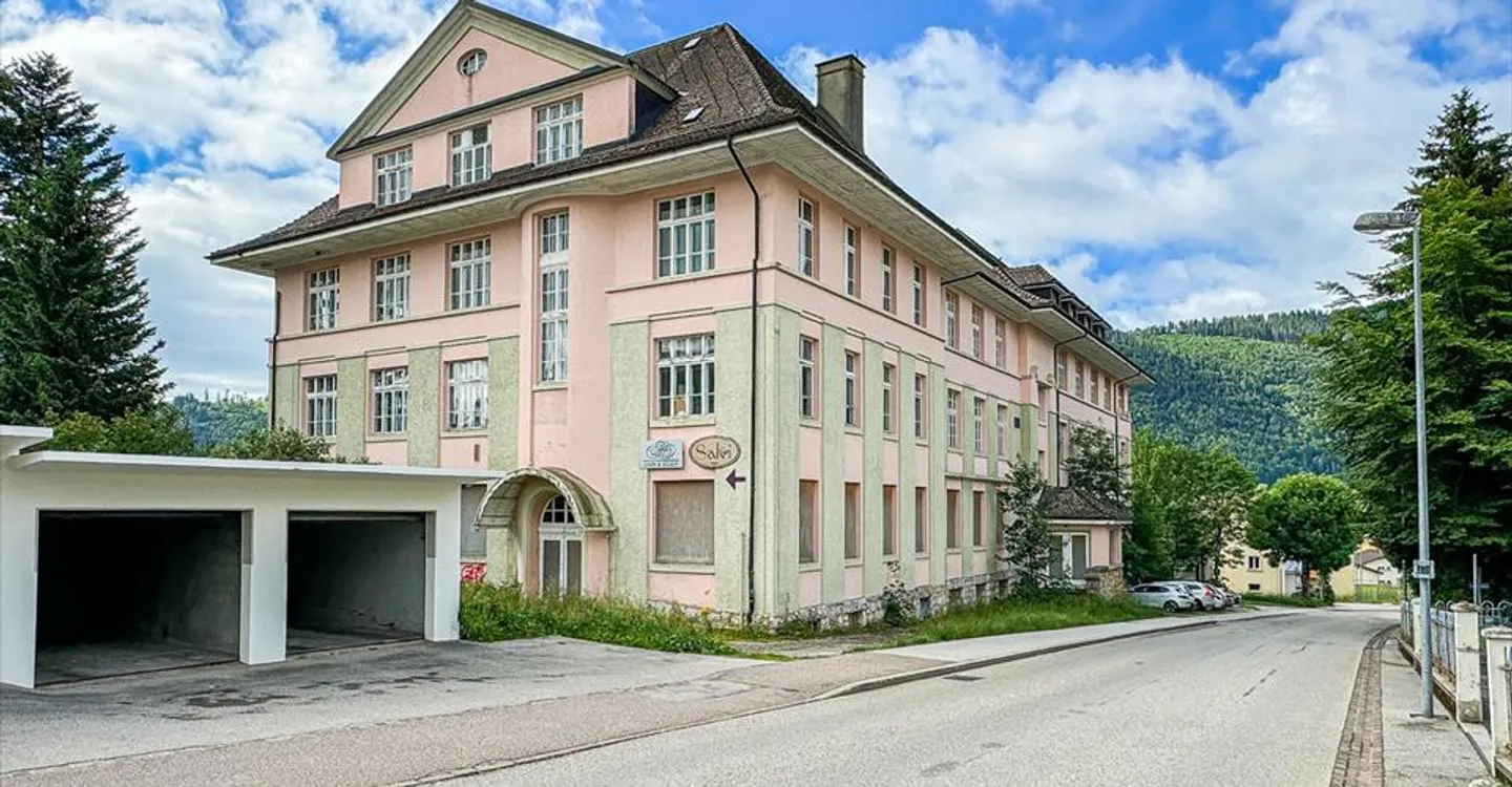 Historic industrial building in the heart of Ste-Croix - Photo 2 of 11