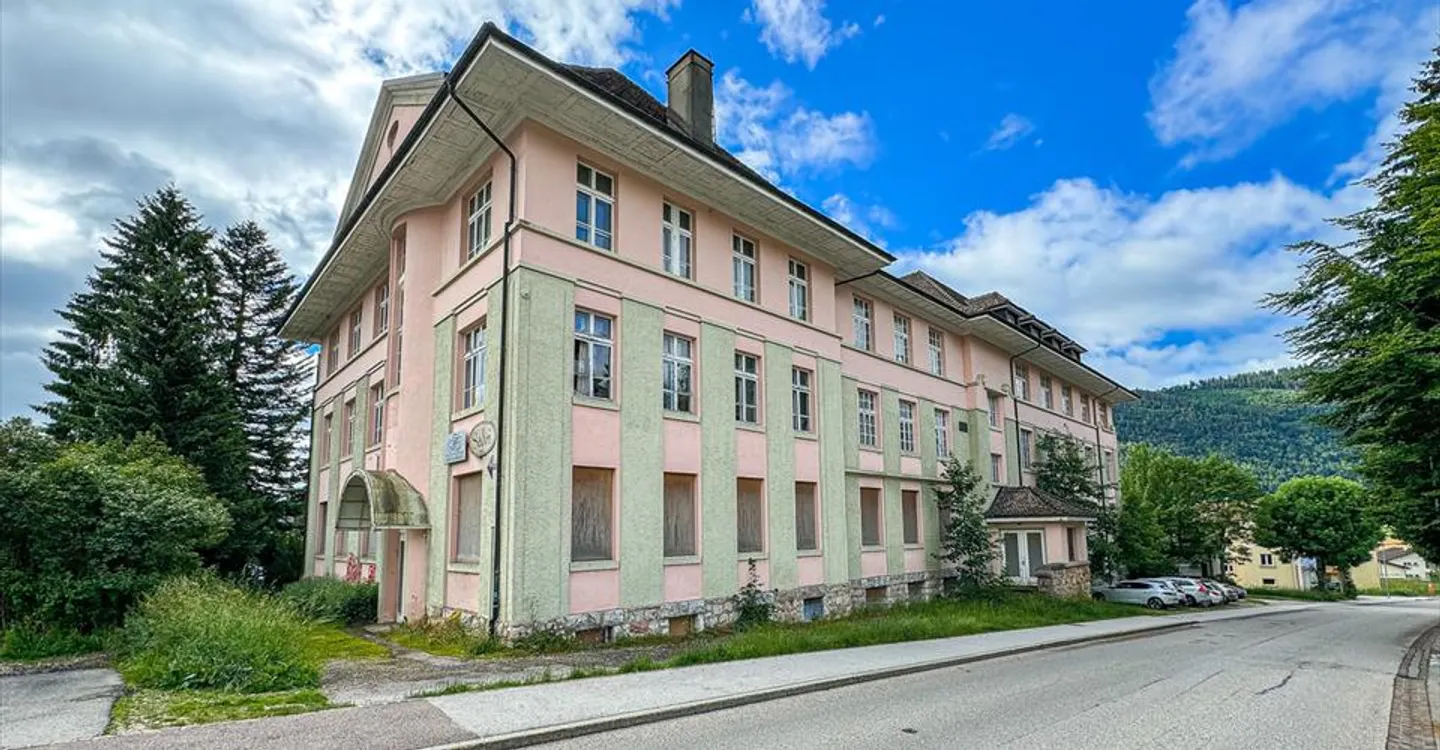 Historic industrial building in the heart of Ste-Croix - Photo 7 of 11