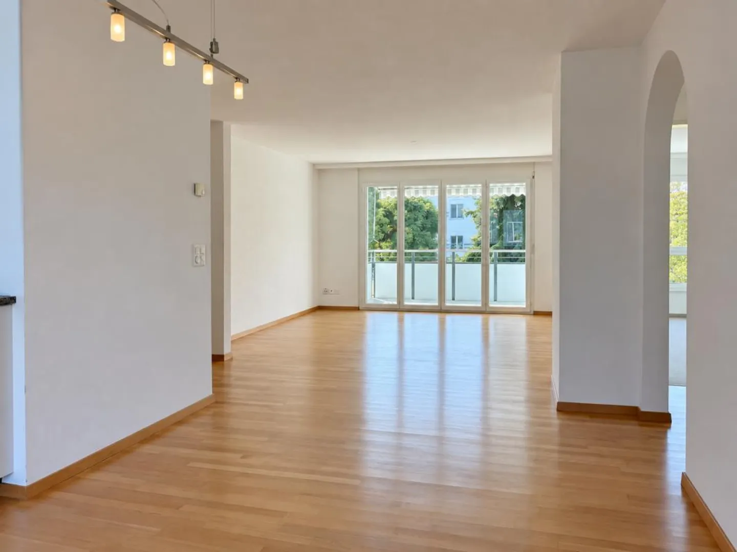 Charmante Familienwohnung in Bottighofen - Foto 1 von 11