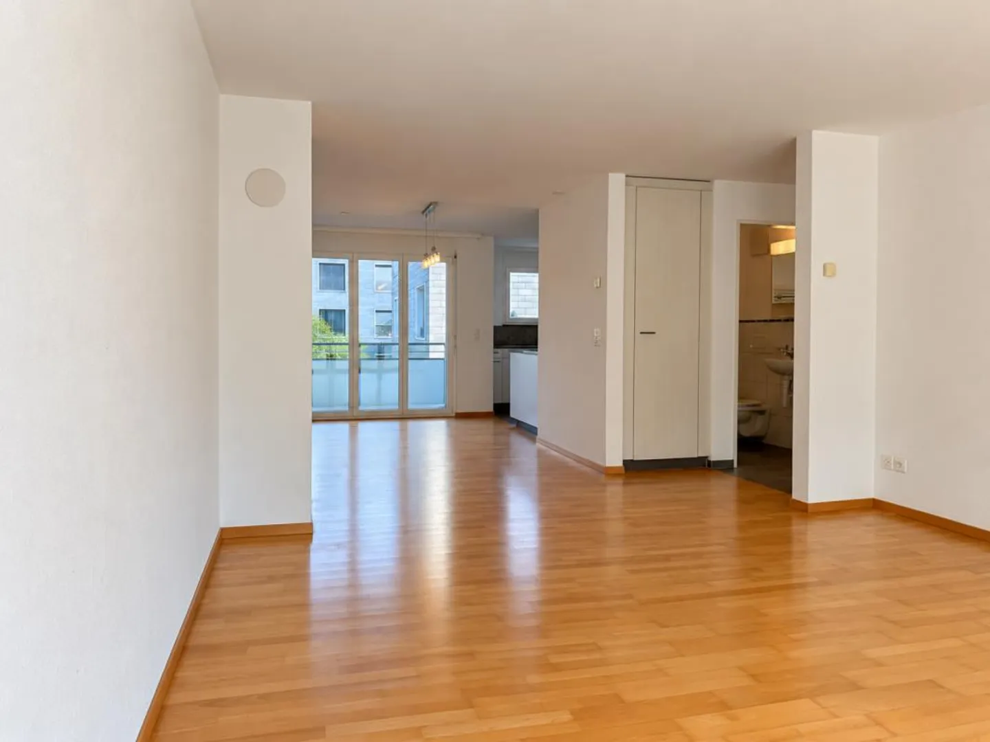 Charmante Familienwohnung in Bottighofen - Foto 2 von 11