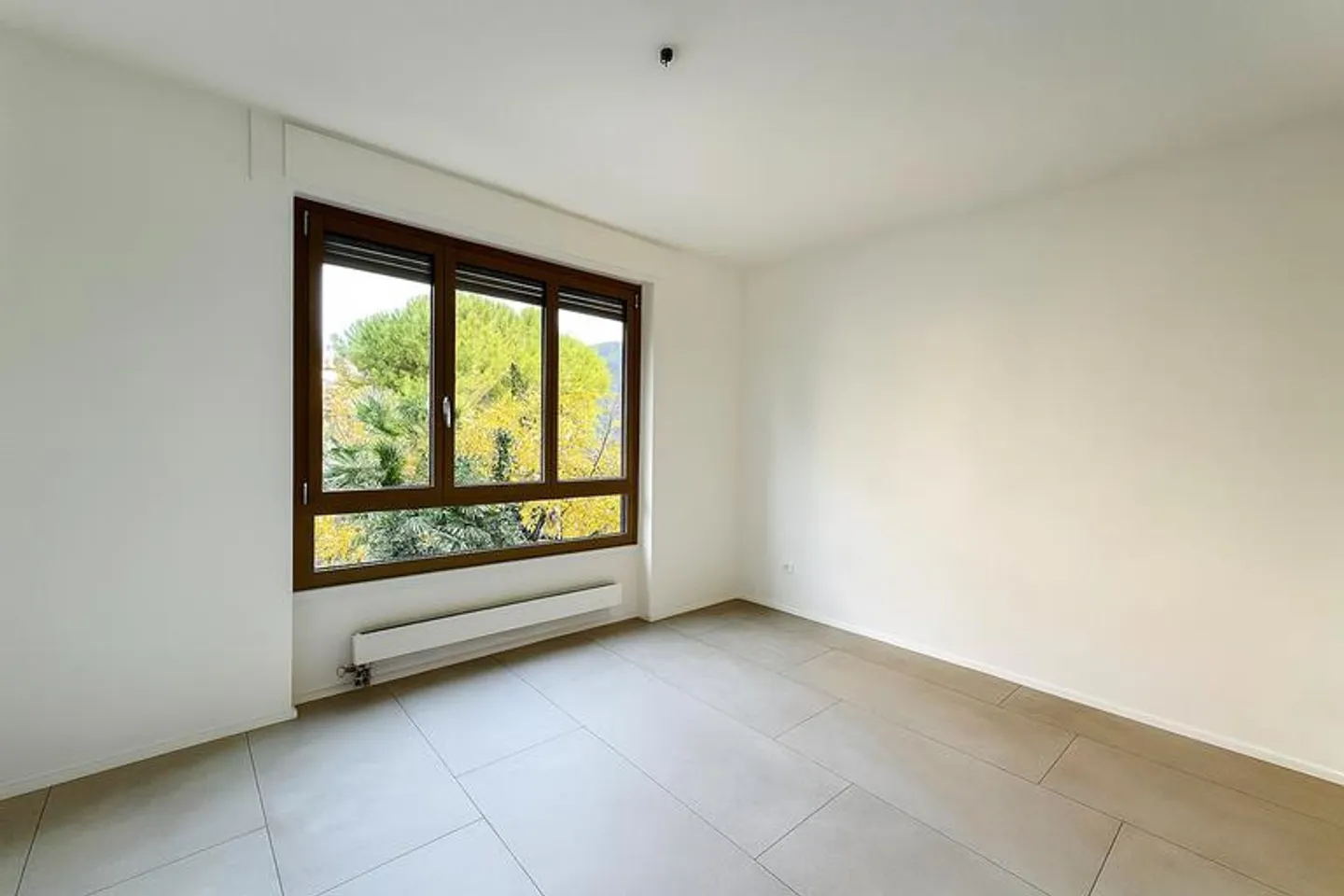 LUGANO - Appartement 4.5 pièces avec terrasse et vue dégagée à louer - Photo 7 sur 9