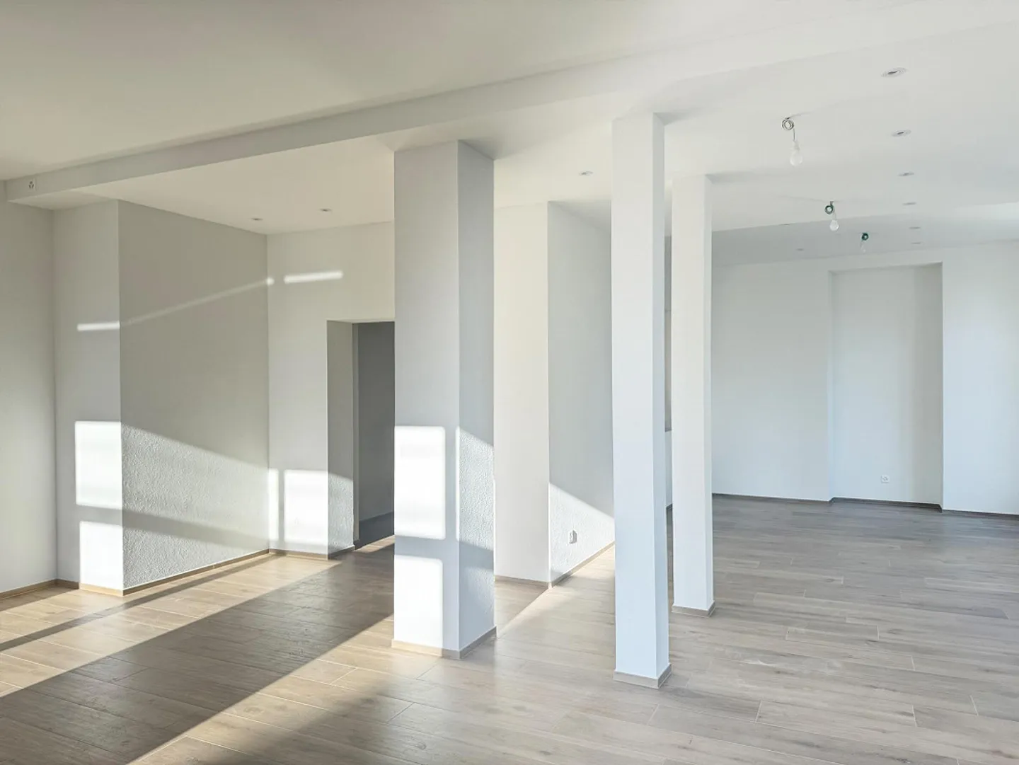 Zentrale Gewerbefläche im aufstrebenden Klybeck - Foto 2 von 4