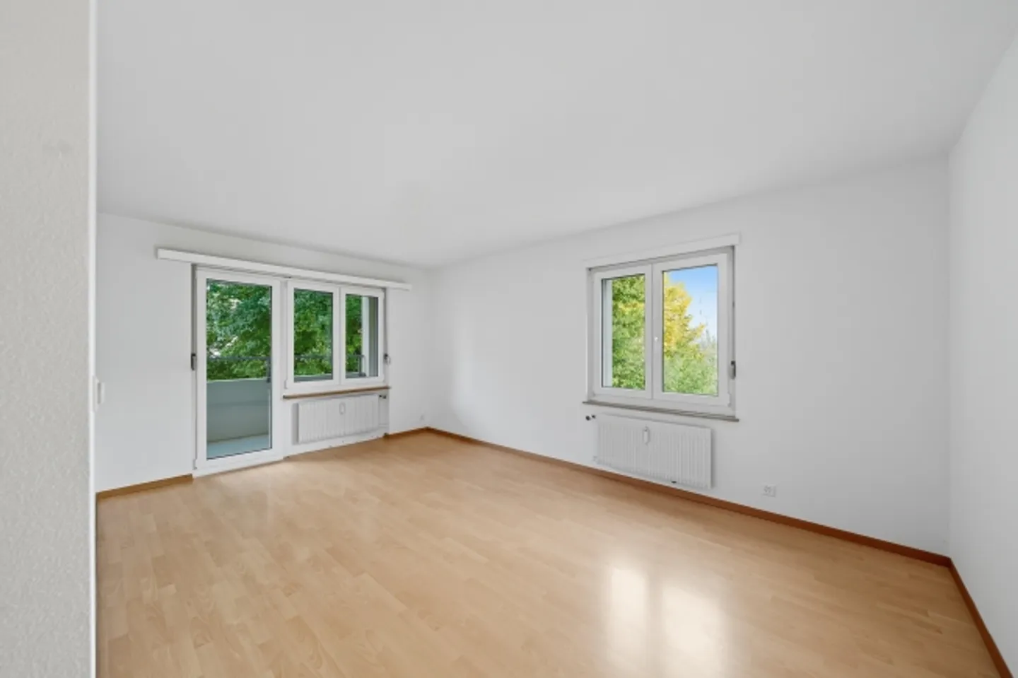 GEPFLEGT UND PREISWERT IN DER KLEINSTADT - Foto 2 von 4