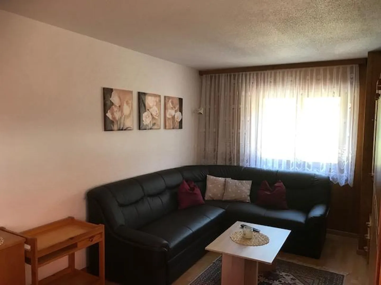 Appartamento accogliente e arredato di 2,5 locali nel cuore di Blatten - Foto 3 di 6