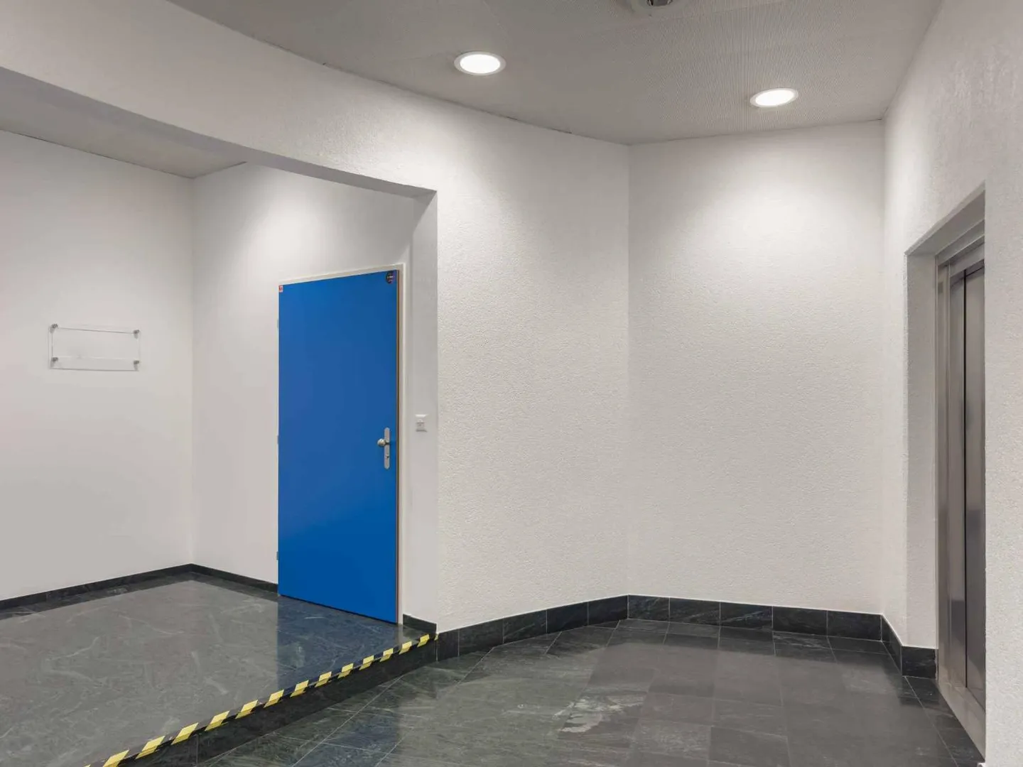 Bureau de 283 m² au 1er étage d'un bâtiment industriel à Lignon - Photo 6 sur 12