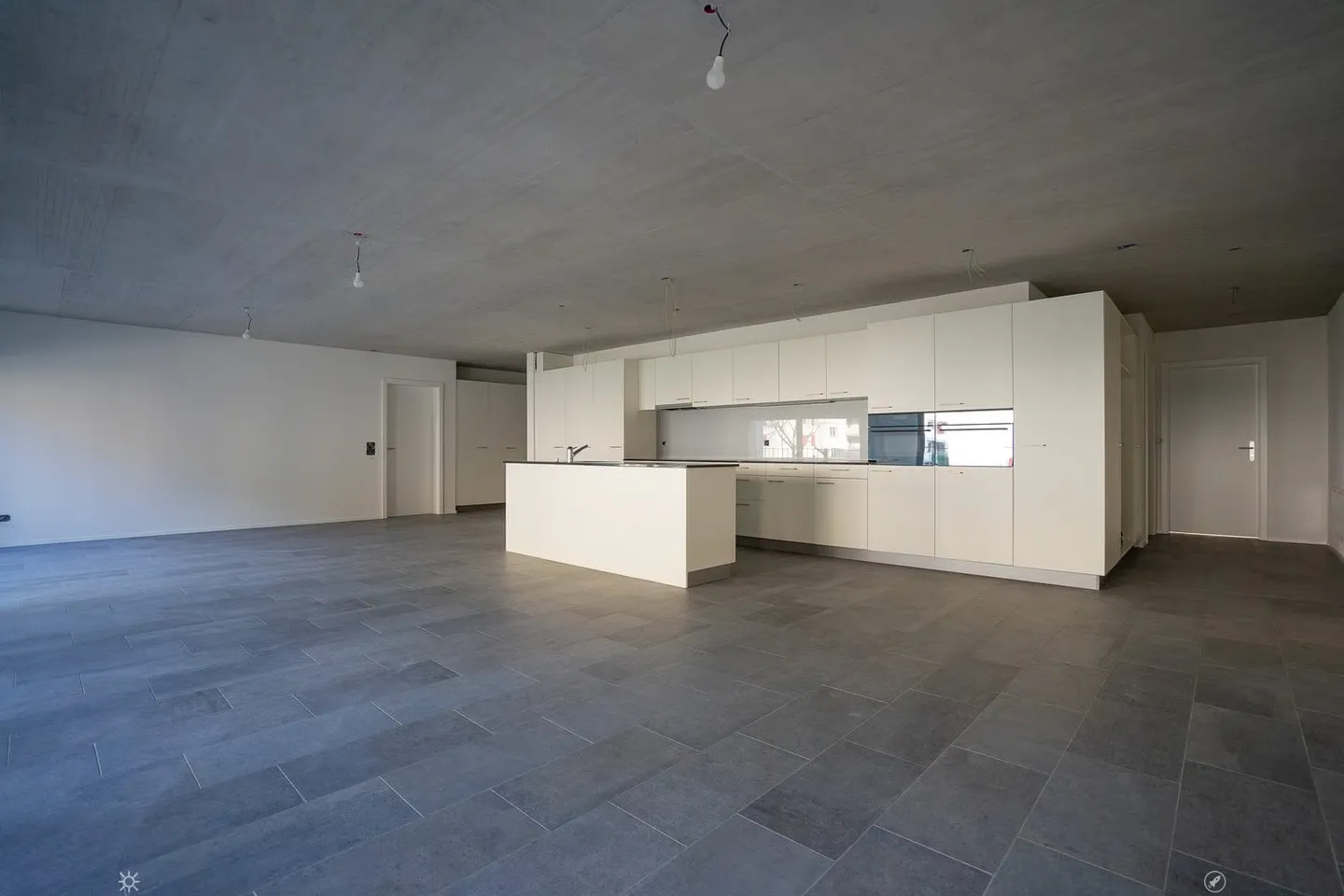Möbliertes Zimmer mit Bad - Foto 4 von 8