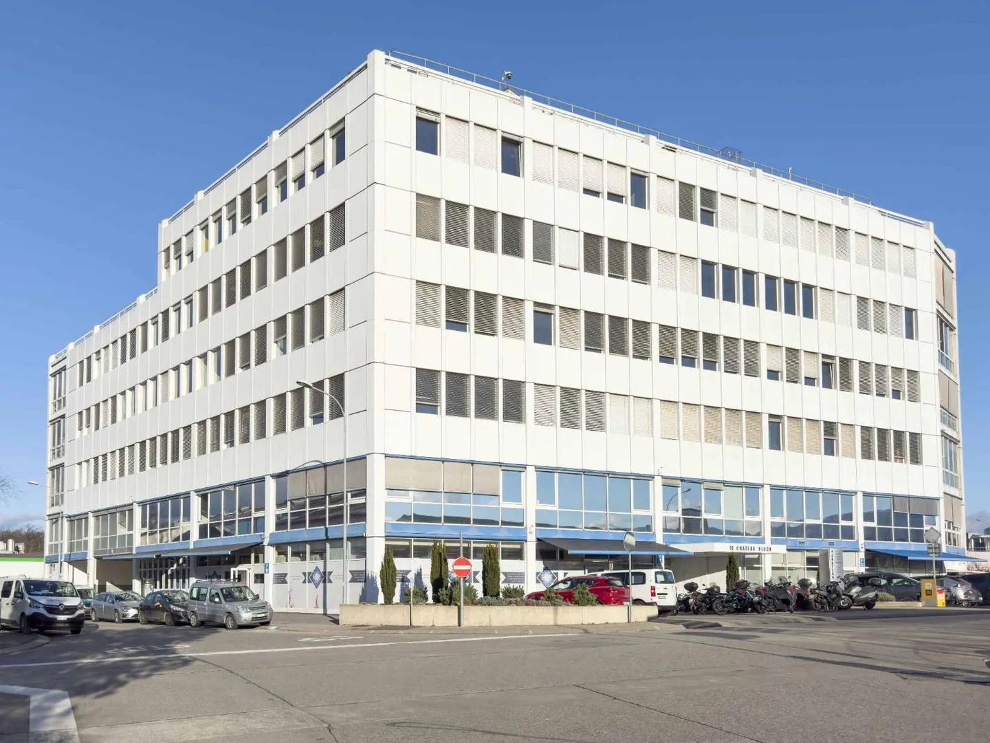 Bureau de 283 m² au 1er étage d'un bâtiment industriel à Lignon - Photo 7 sur 12