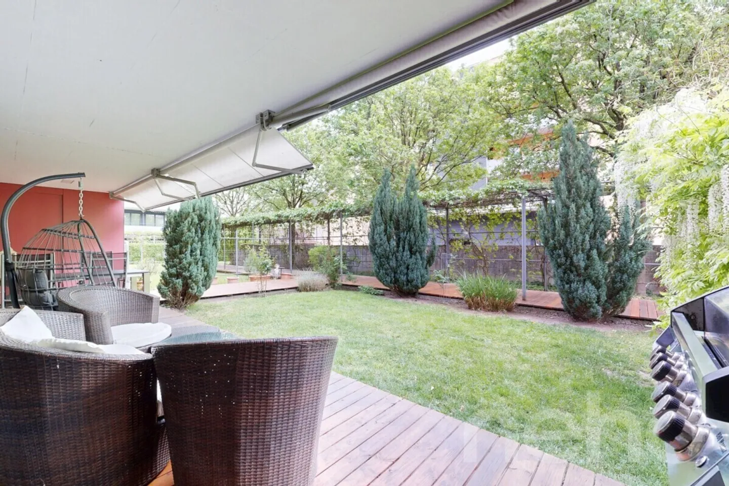 Appartement de jardin 4.5 pièces avec grand espace extérieur - Photo 11 sur 12