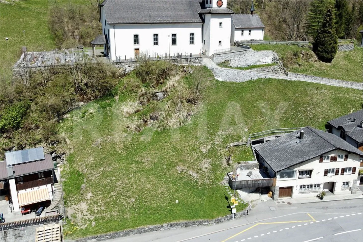 Building land 826 m² with great potential in Unterschächen UR - Photo 3 of 13
