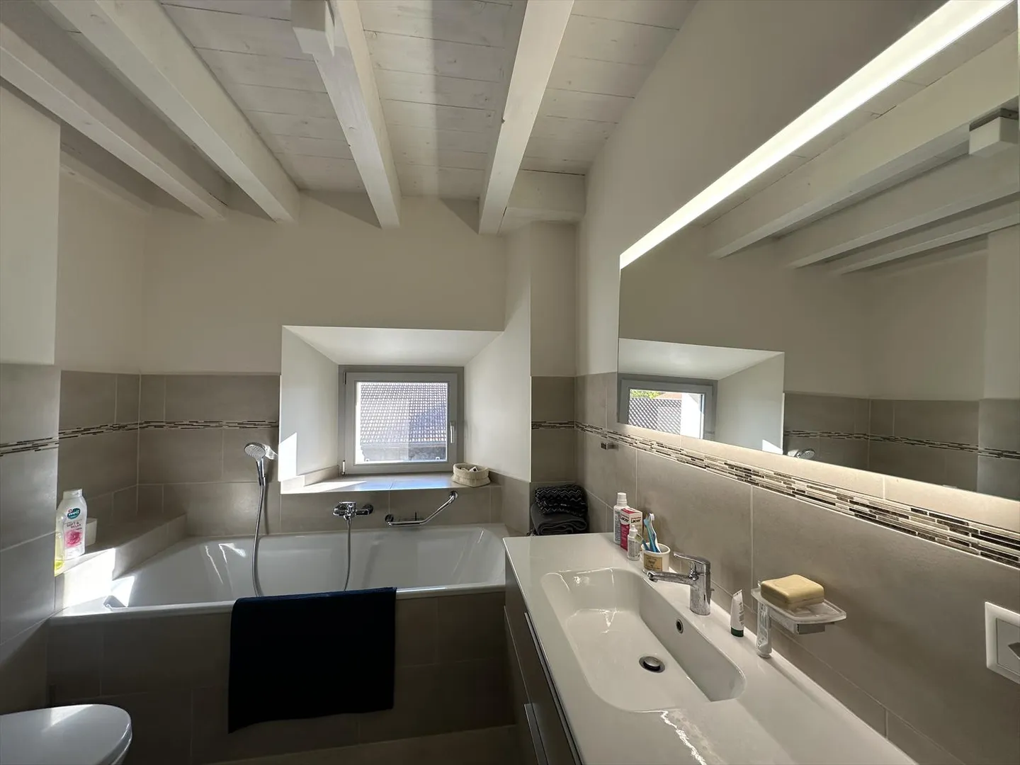 Semi-Detached House 6 Rooms - Photo 5 of 16