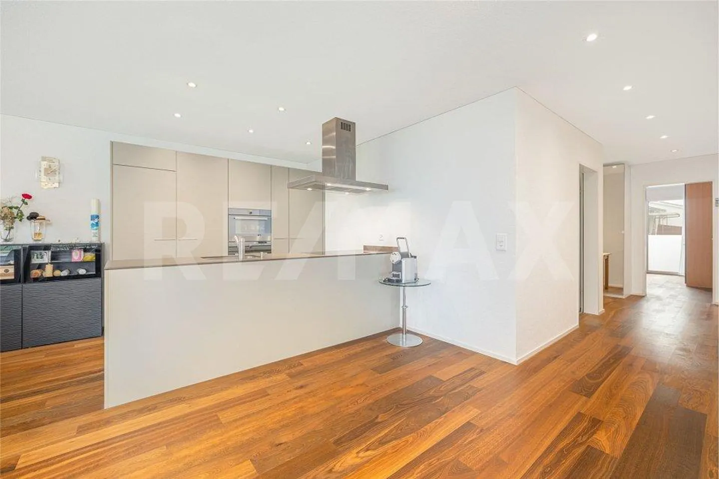 Appartamento giardino luminoso con ampio spazio esterno! - Foto 2 di 13