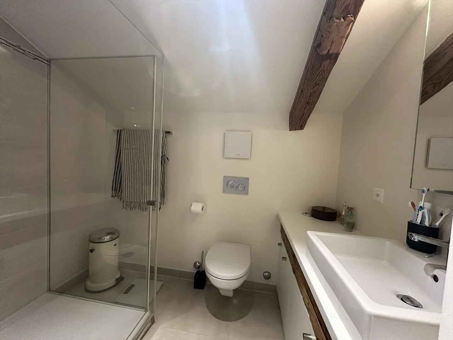 Semi-Detached House 6 Rooms - Photo 9 of 16