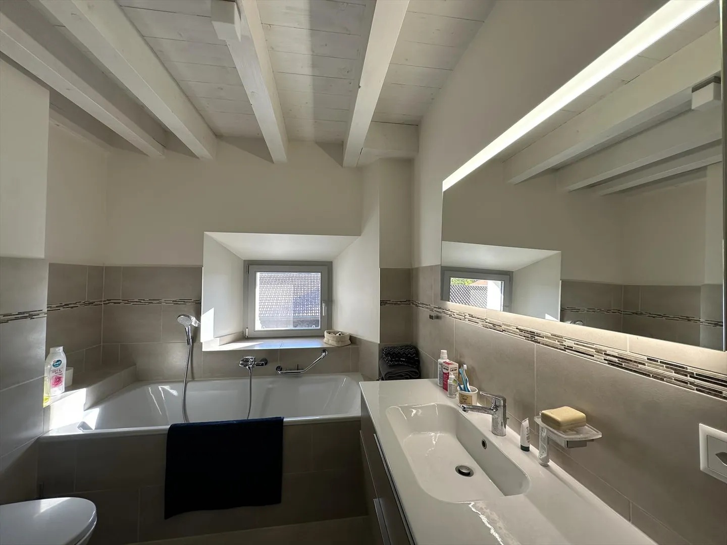 Semi-Detached House 6 Rooms - Photo 10 of 16