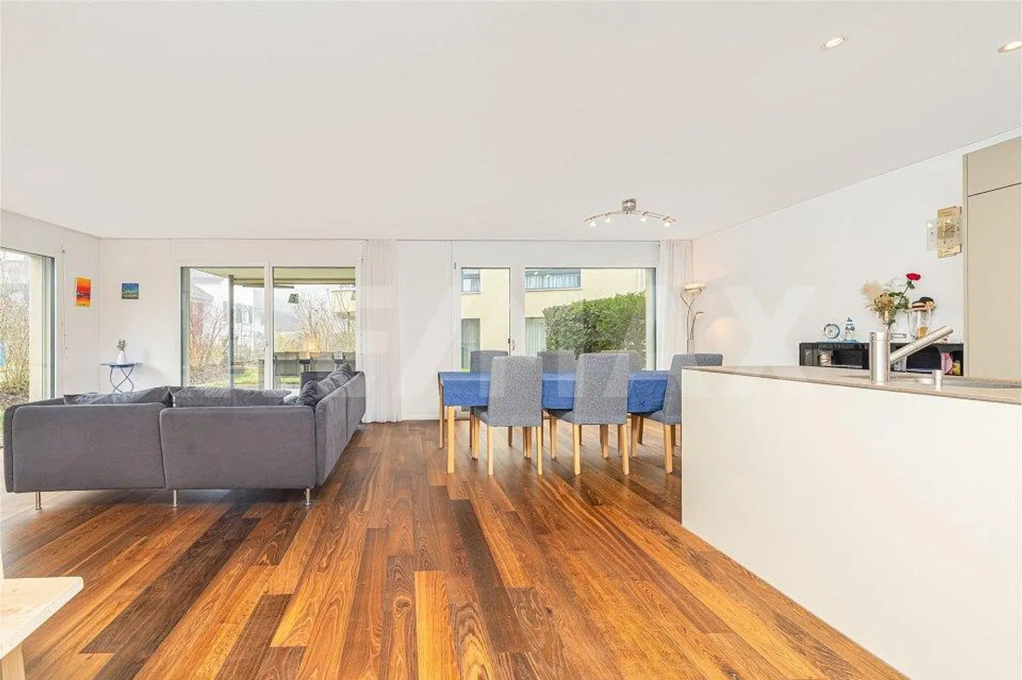 Appartamento giardino luminoso con ampio spazio esterno! - Foto 5 di 13