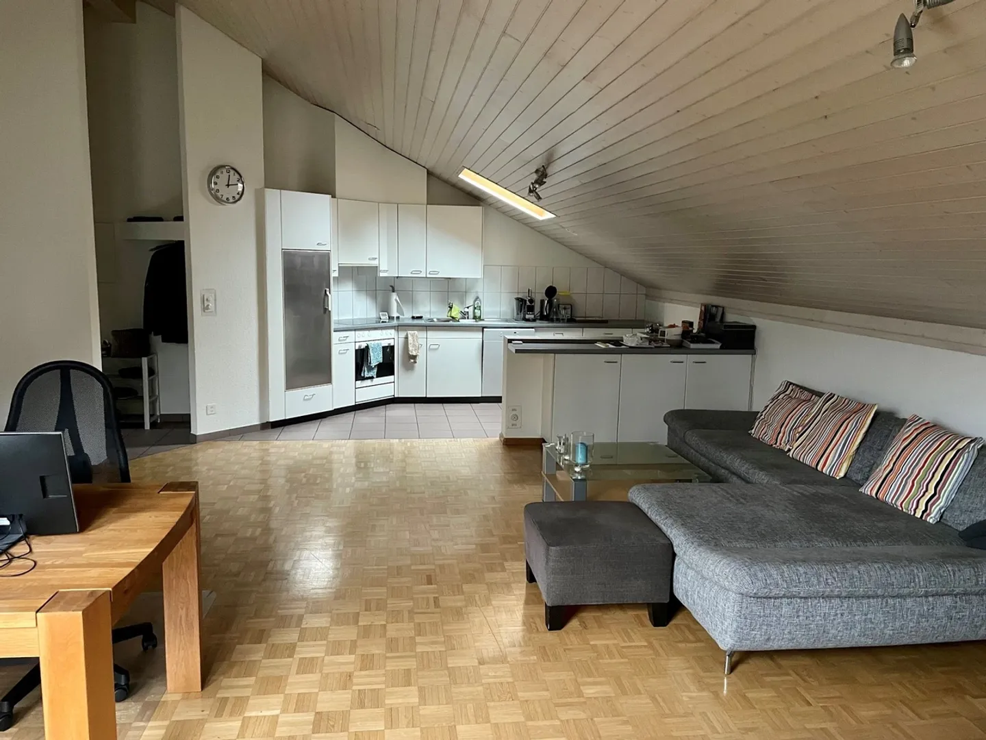Attraktive 2.5-Zimmer-Wohnung in Bottmingen - Foto 1 von 7