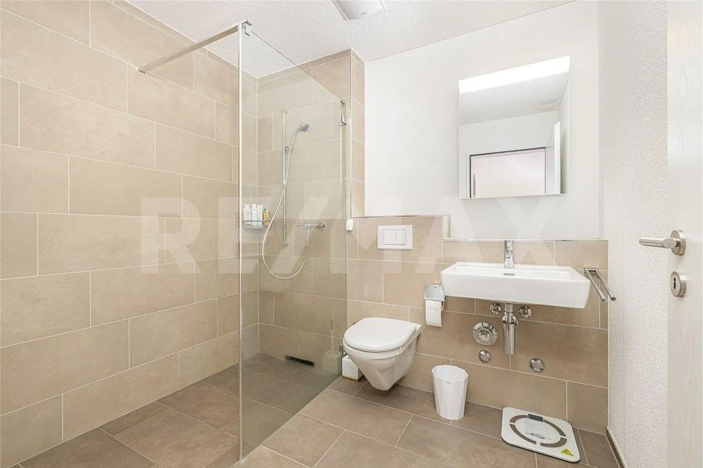 Appartamento giardino luminoso con ampio spazio esterno! - Foto 8 di 13