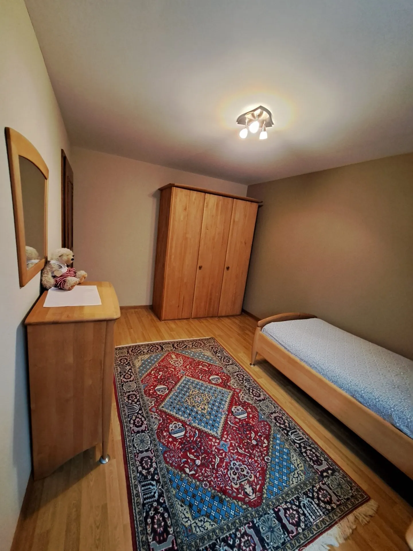 Paradiso familiare: Casa spaziosa con giardino in posizione elevata - Foto 7 di 8