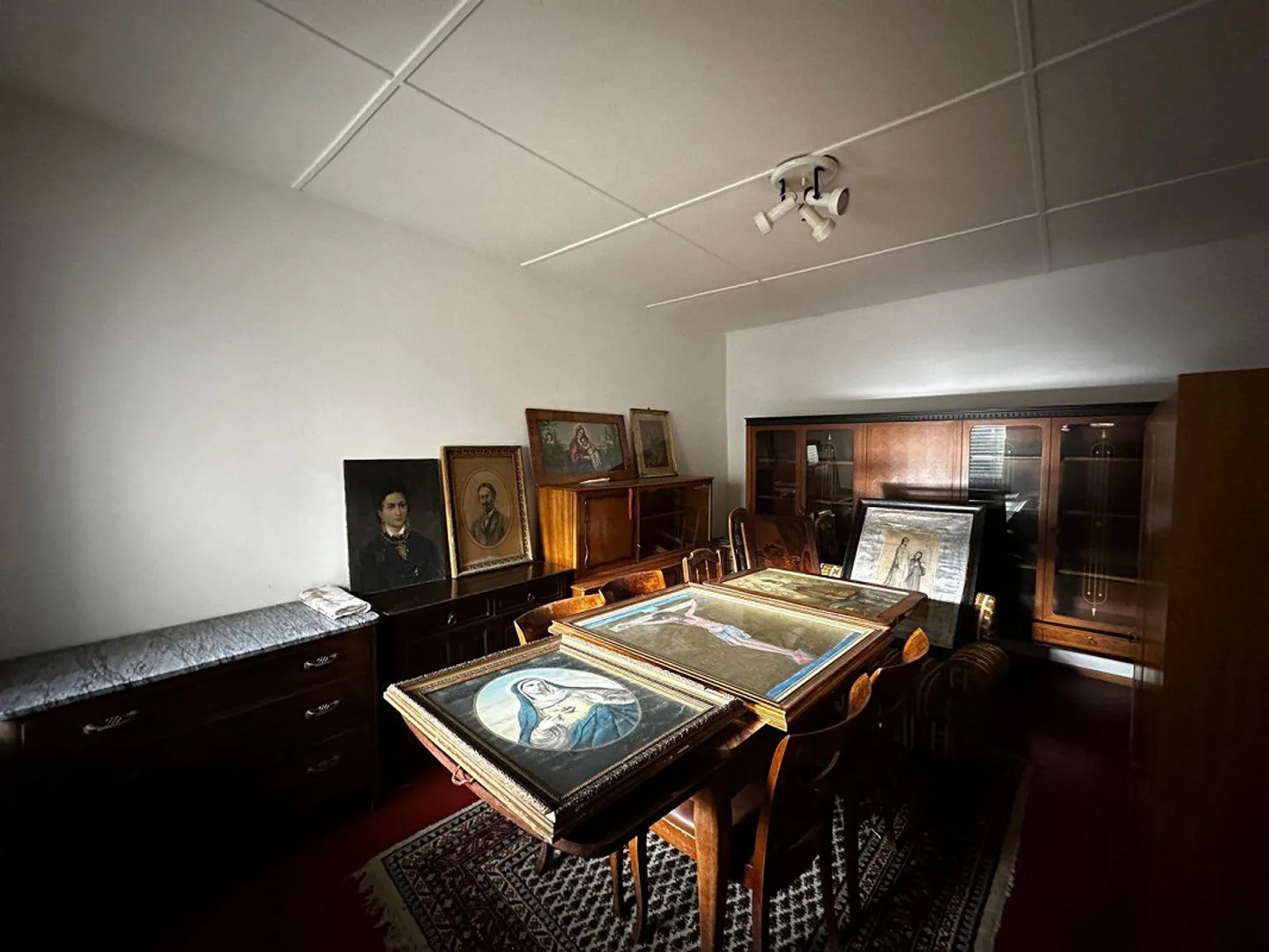 EXCLUSIVE – Historic village house in Arzo: 3.5 rooms with private garden, 2 covered... - Photo 13 of 13