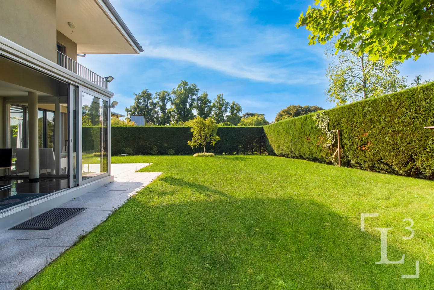 MINERGIE Individual Villa with Garden - Photo 2 of 13