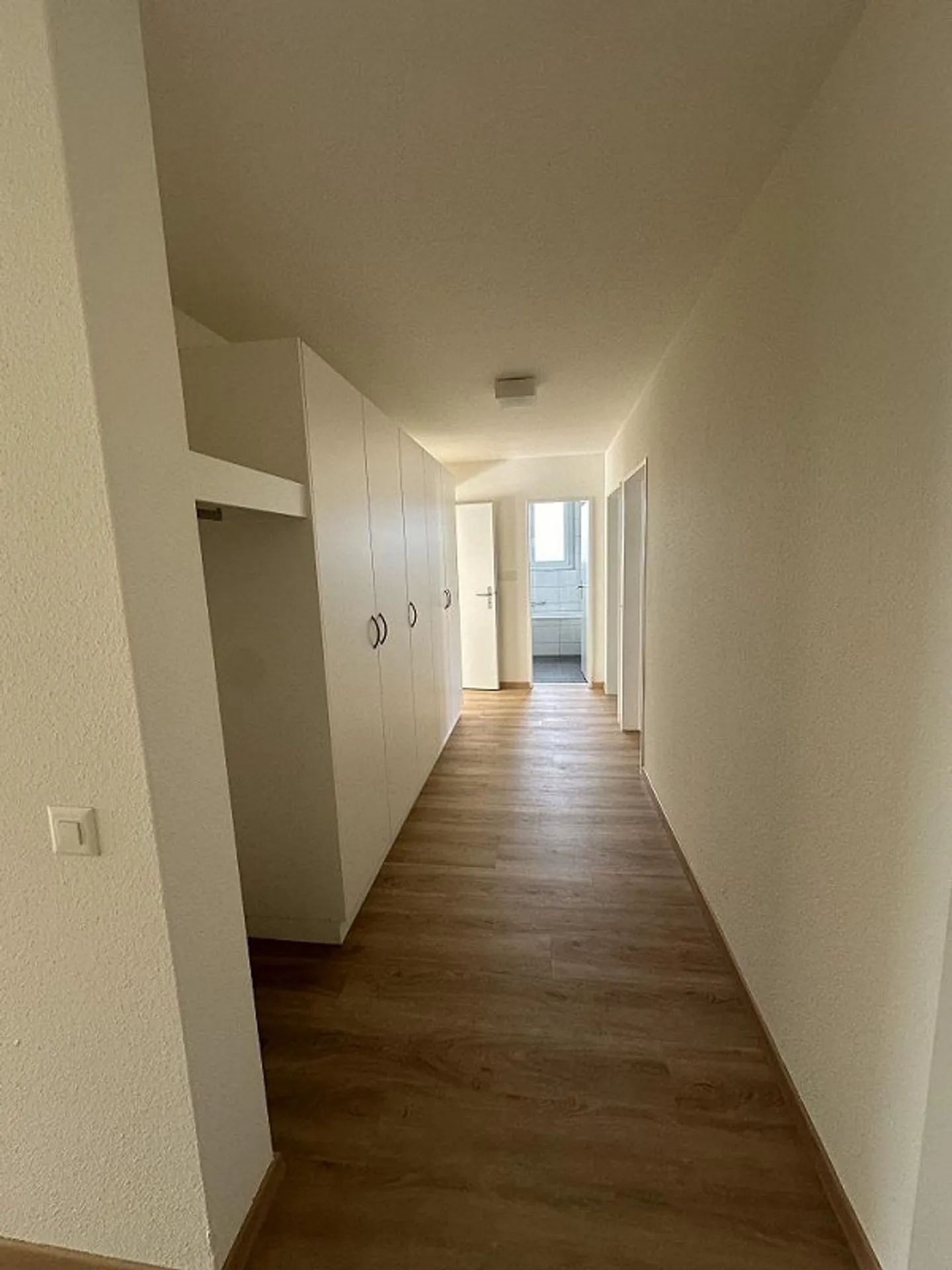 Appartamento ristrutturato di 4,5 locali vicino all'ospedale cantonale di Aarau - Foto 3 di 8