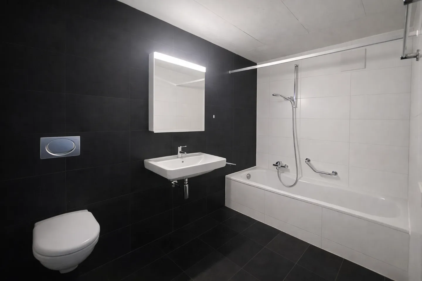 Appartamento con 4,5 stanze e balcone al 1° piano - Foto 5 di 9