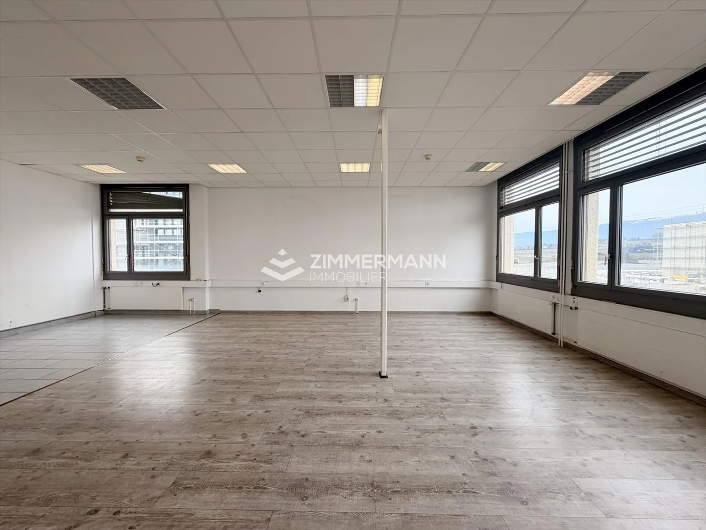 Satigny - Modern offices for rent (332 m²) with 8 parking spaces - Photo 1 of 9