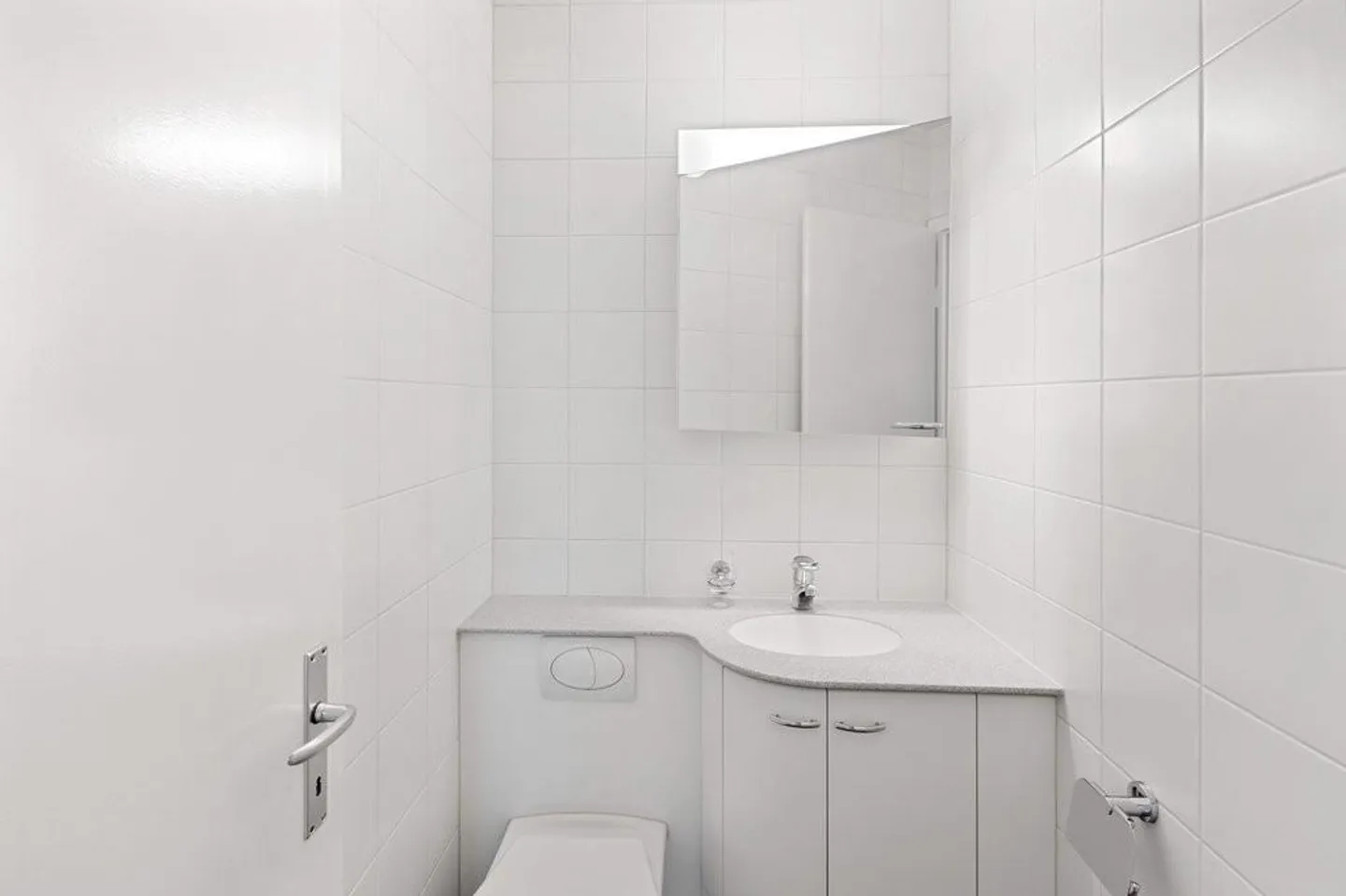 Family apartment with a view of Lake Biel - Photo 8 of 10