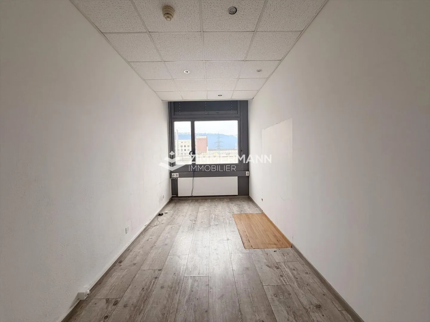 Satigny - Modern offices for rent (332 m²) with 8 parking spaces - Photo 4 of 9