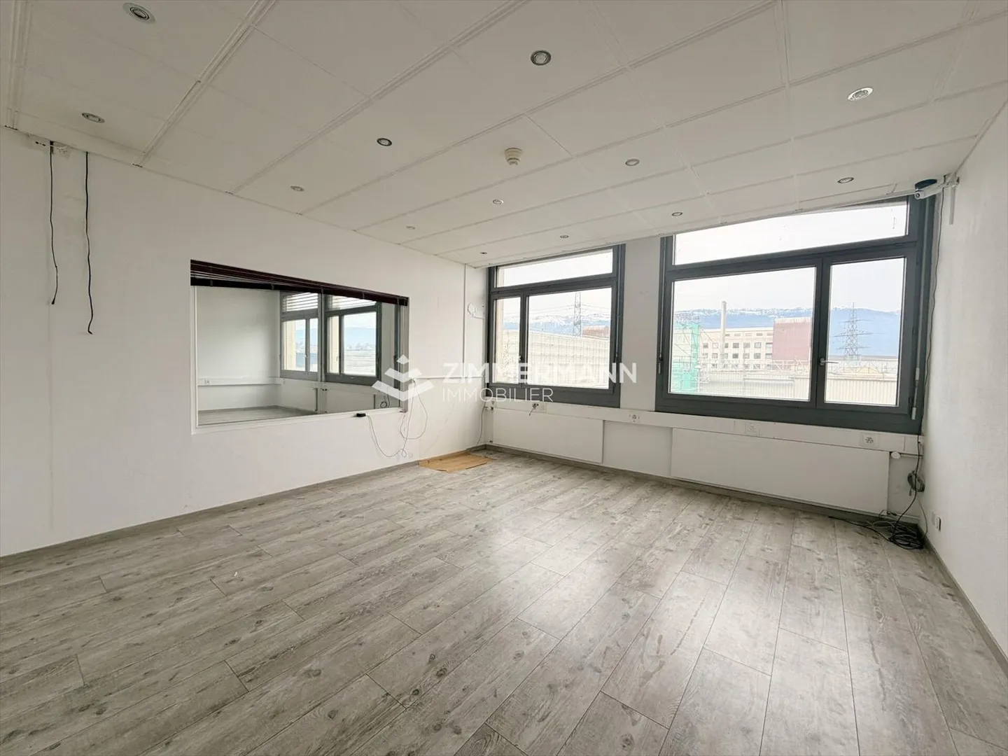 Satigny - Modern offices for rent (332 m²) with 8 parking spaces - Photo 6 of 9