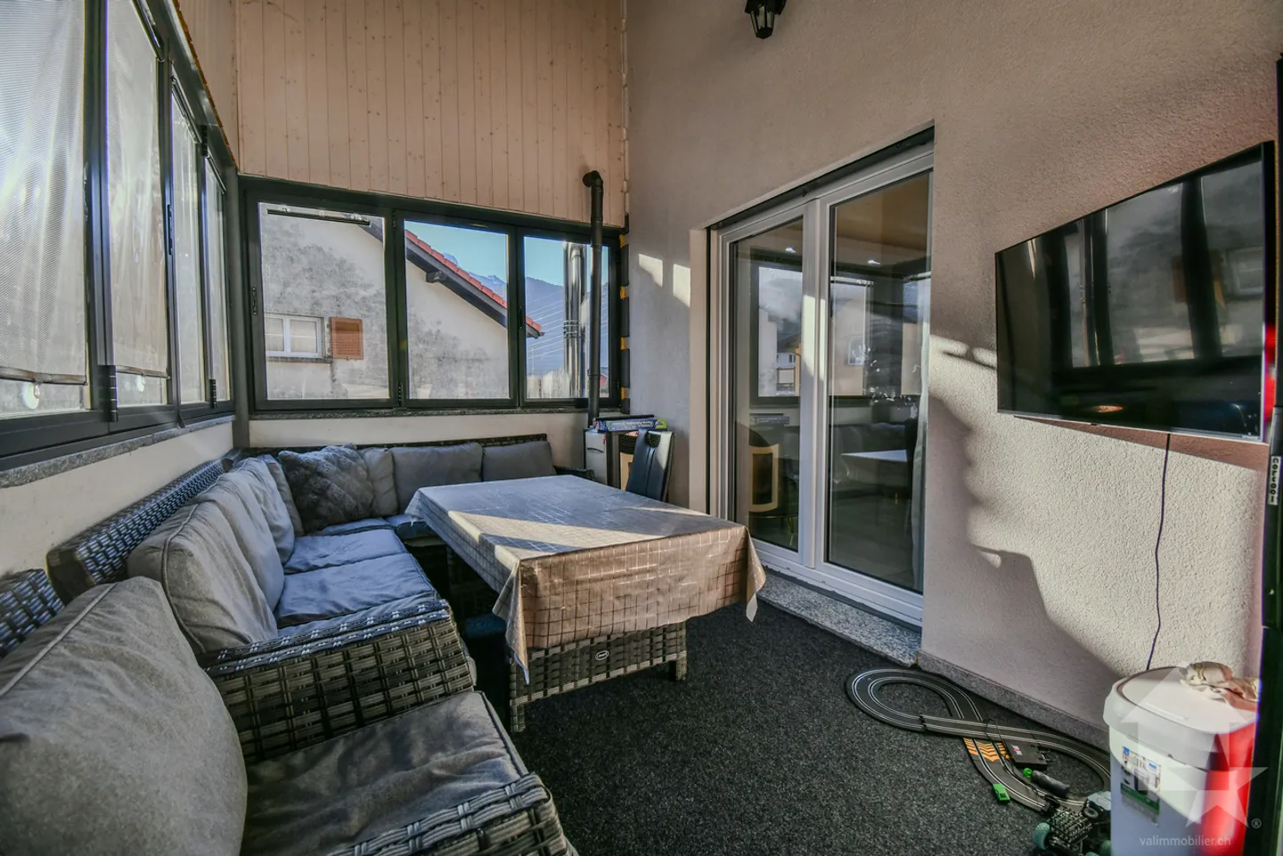 Grande maison familiale avec appartement attenant à Dorénaz - Photo 15 sur 23