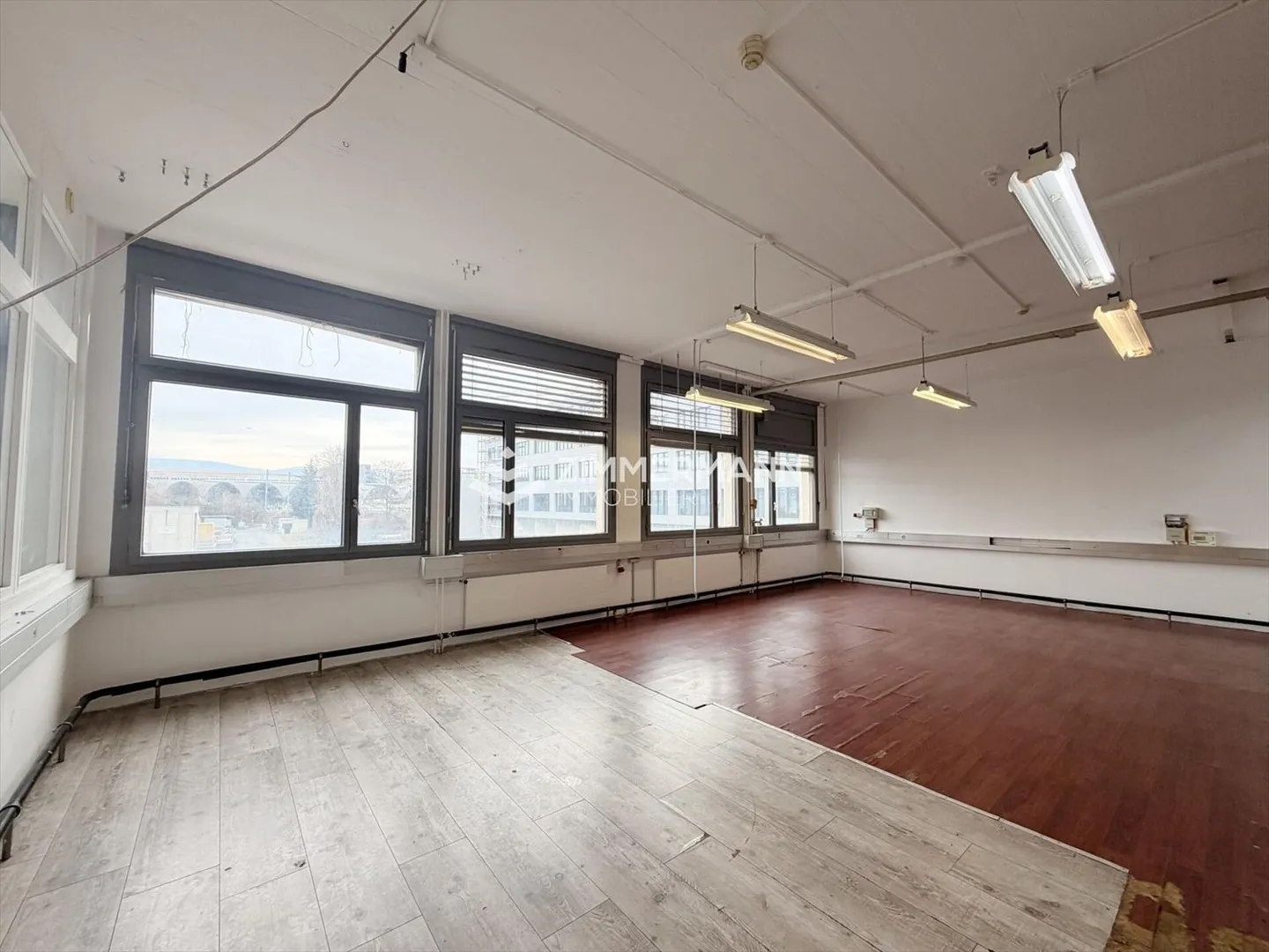 Satigny - Modern offices for rent (332 m²) with 8 parking spaces - Photo 7 of 9