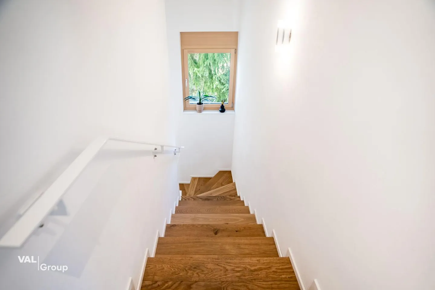 Votre propre maison sur Brigerberg avec soleil et panorama - Photo 12 sur 13