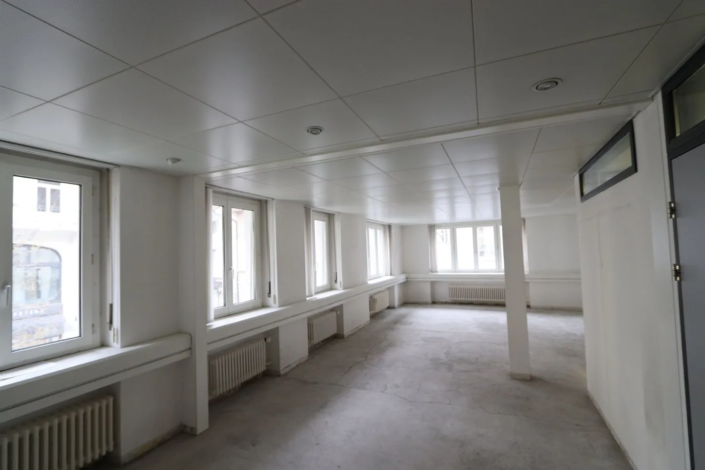 Suchen Sie eine Gewerbefläche? Dann sind Sie bei uns richtig! - Foto 3 von 6