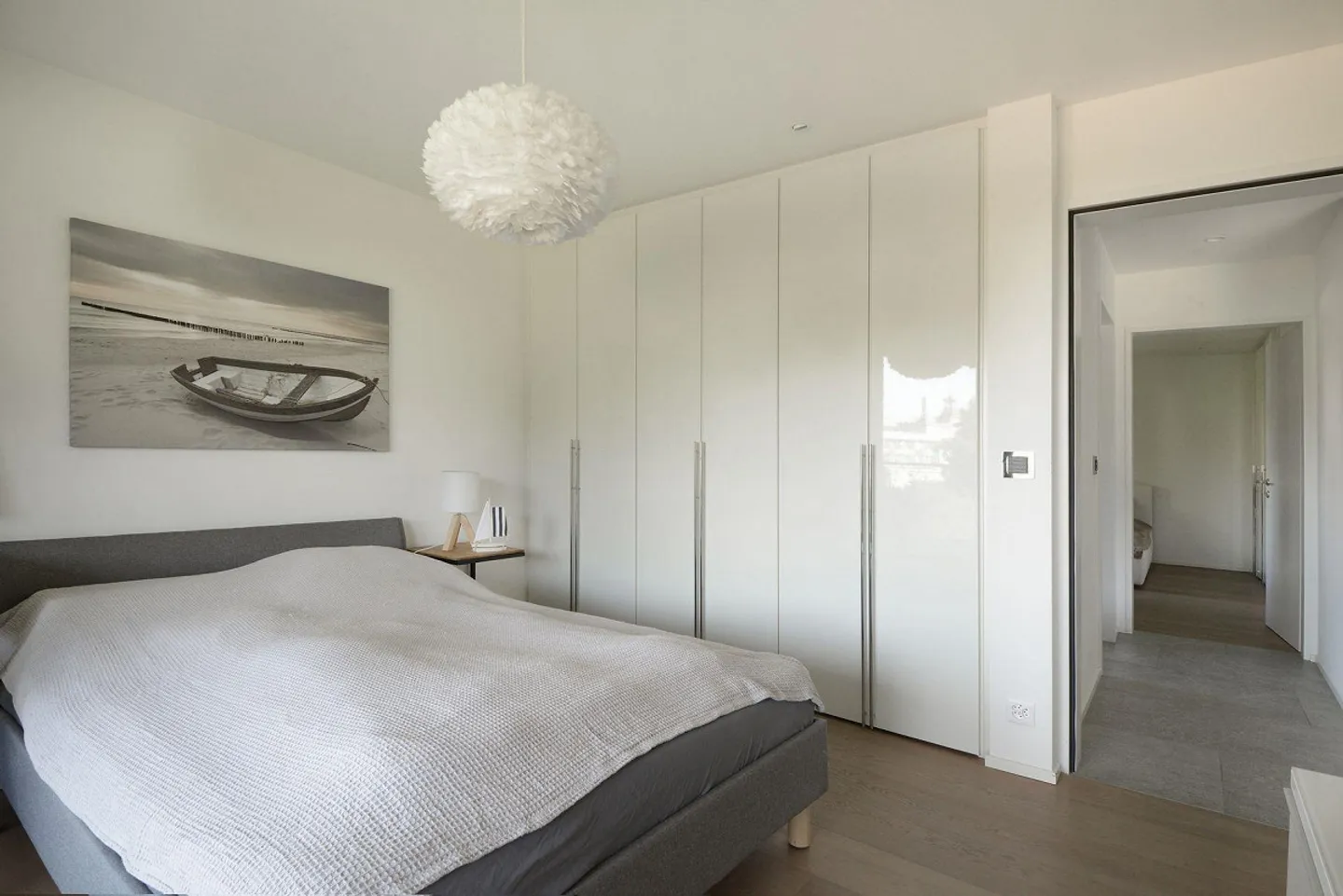 Elegant 3.5-room condominium with additional living space - Photo 9 of 17