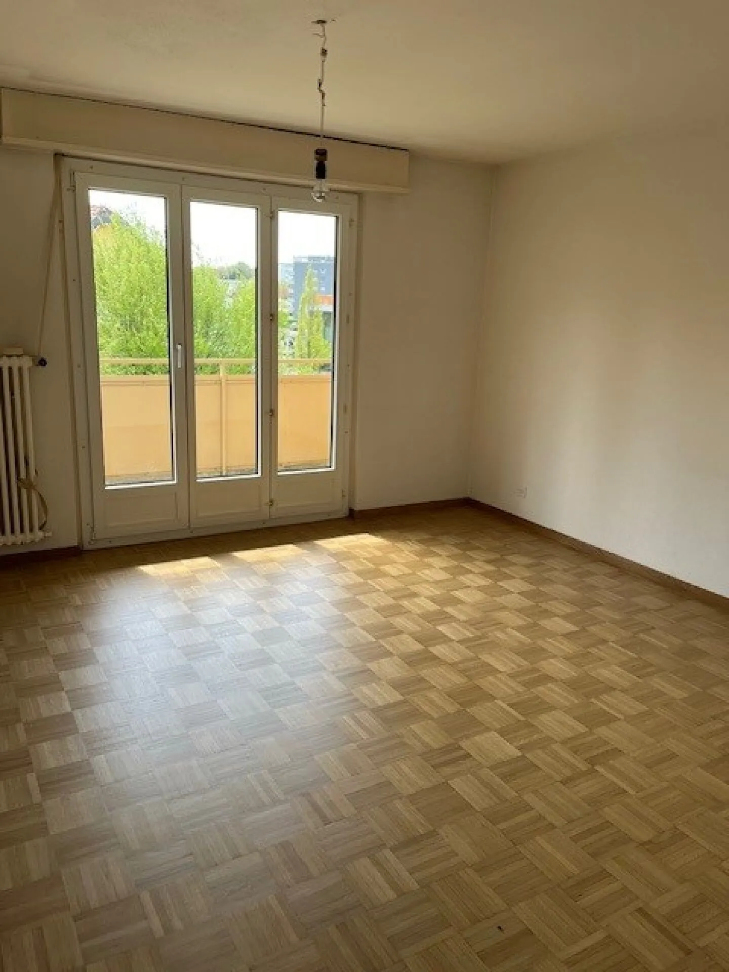 Il tuo nuovo appartamento in una posizione eccellente - con balcone e stanze luminose per il tuo comfort. - Foto 11 di 12