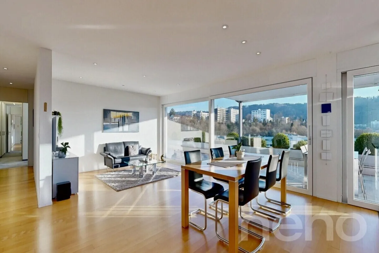 Moderno appartamento con terrazza di 4,5 stanze con vista mozzafiato - Foto 1 di 12