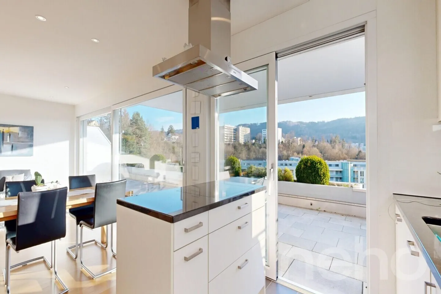 Moderno appartamento con terrazza di 4,5 stanze con vista mozzafiato - Foto 4 di 12