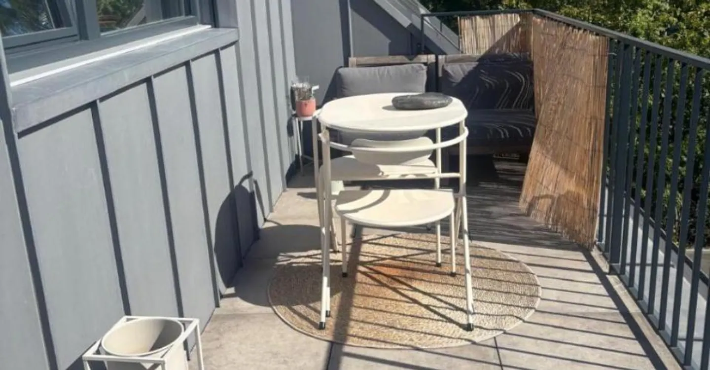 2.5 ROOM APARTMENT + PARKING SPACE - MODERN AND BRIGHT - Photo 4 of 12