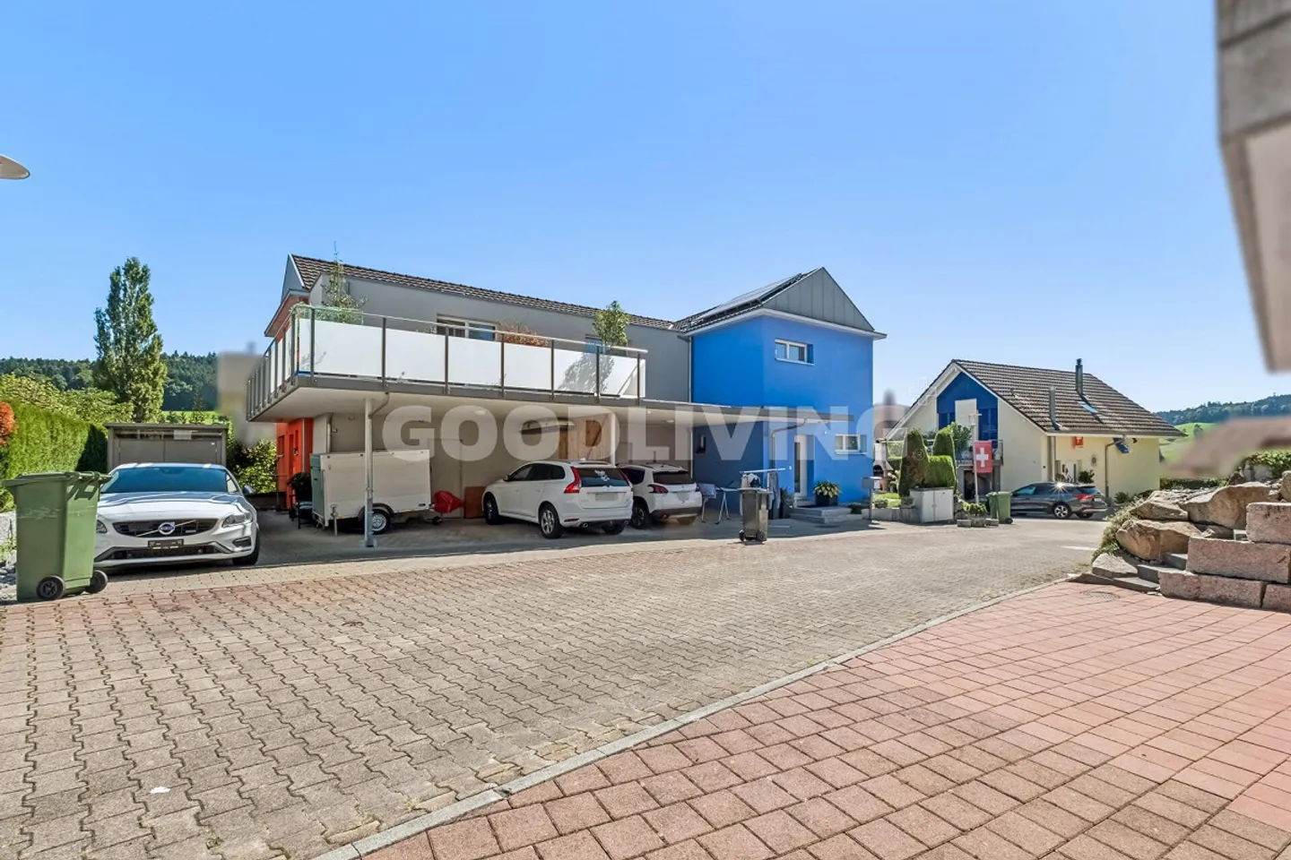 Moderna casa bifamiliare con molto spazio e fascino - Foto 1 di 4