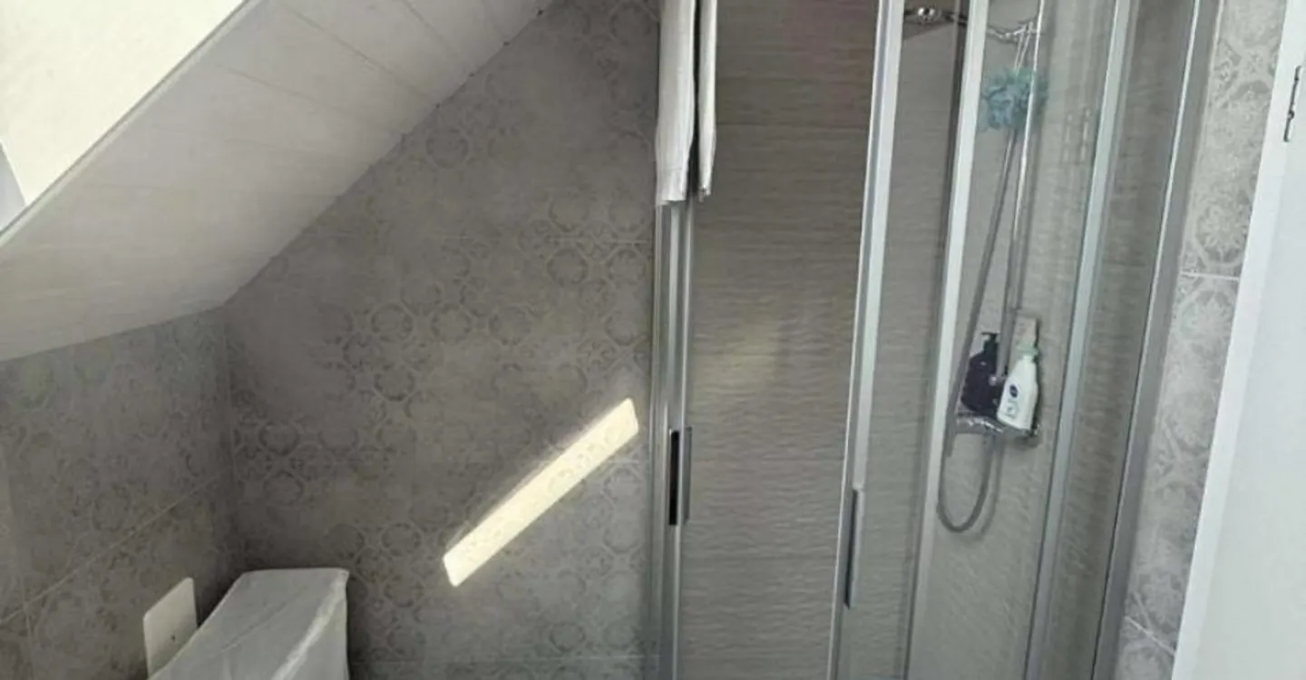 2.5 ROOM APARTMENT + PARKING SPACE - MODERN AND BRIGHT - Photo 11 of 12