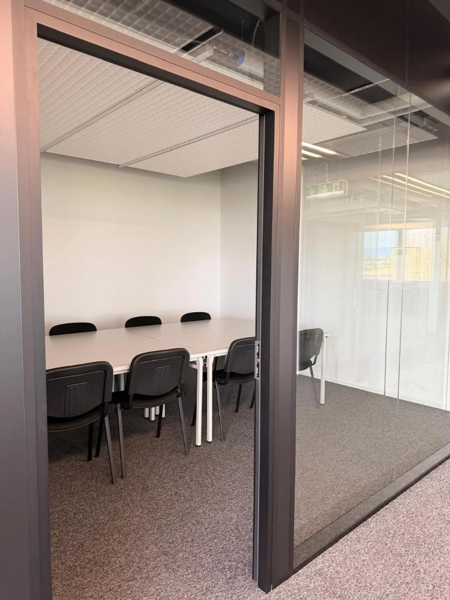 Uffici in affitto, spazi modulari da 270 m² a 1'900 m² a Saint-Aubin (Broye, FR) - Foto 7 di 8