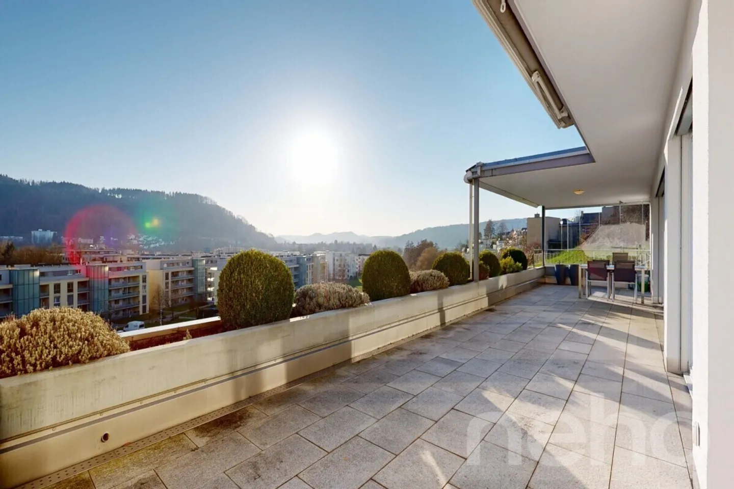 Moderno appartamento con terrazza di 4,5 stanze con vista mozzafiato - Foto 11 di 12