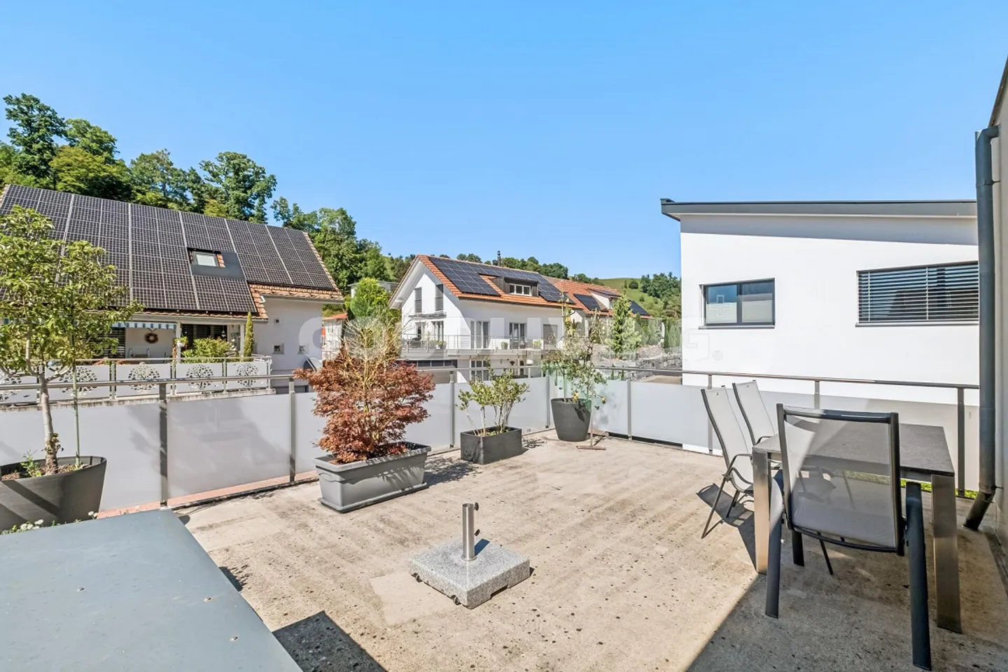 Moderna casa bifamiliare con molto spazio e fascino - Foto 3 di 4